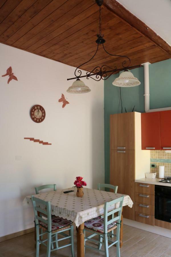 לסי Agriturismo Fattoria Del Colle מראה חיצוני תמונה