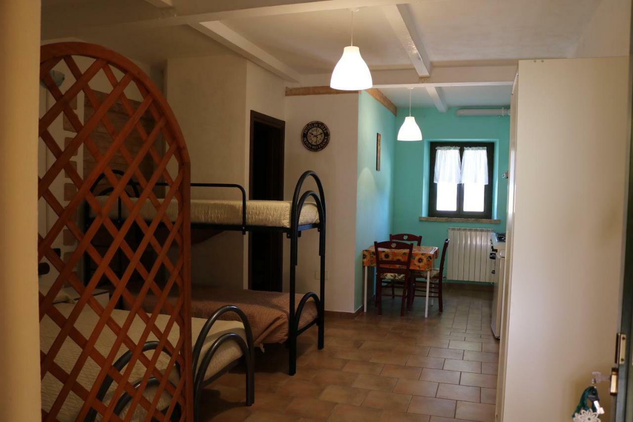 לסי Agriturismo Fattoria Del Colle מראה חיצוני תמונה