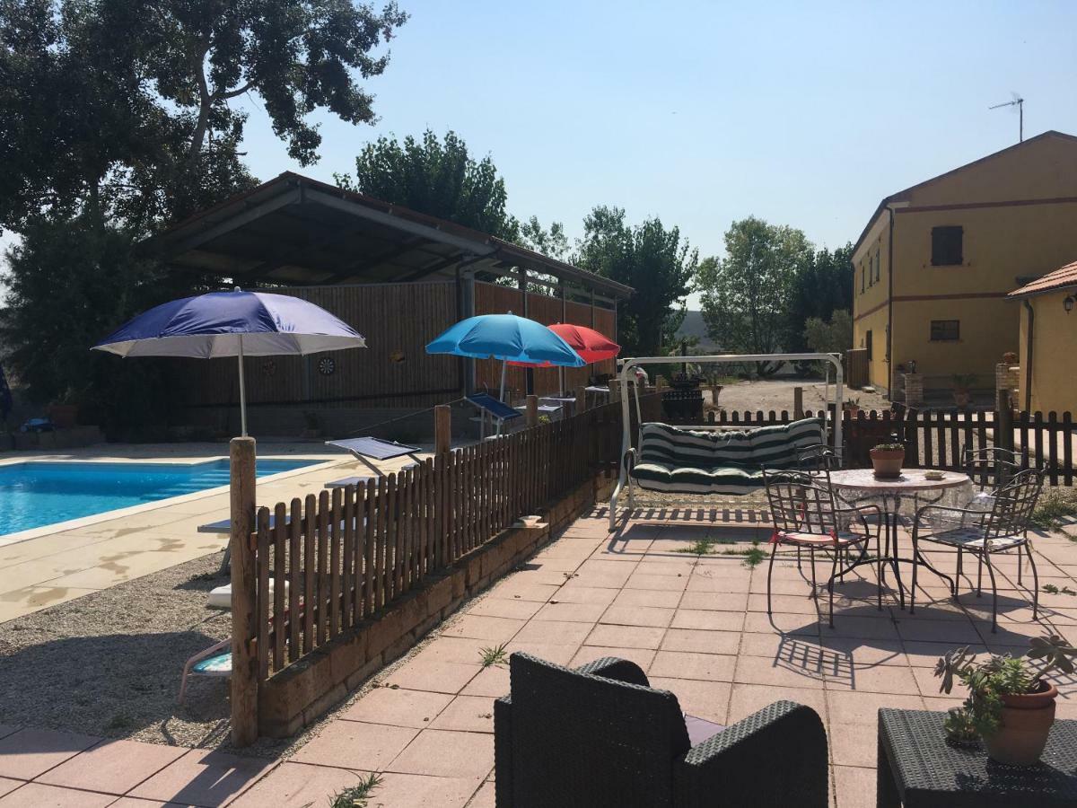 לסי Agriturismo Fattoria Del Colle מראה חיצוני תמונה